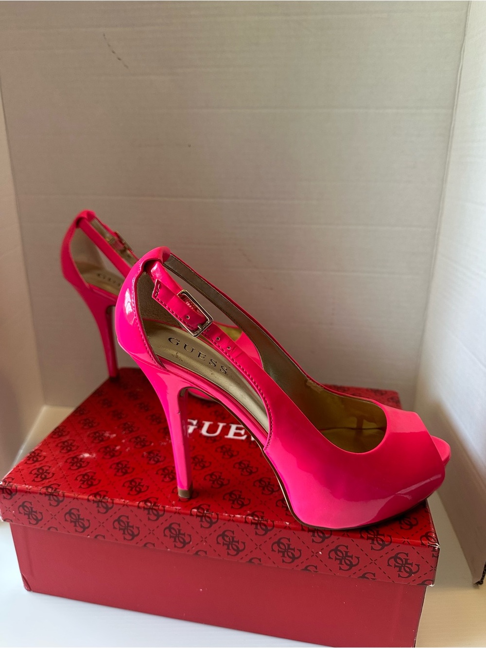 GUESS Women's Neon Pink Patent Peep-Toe Slingback Heels